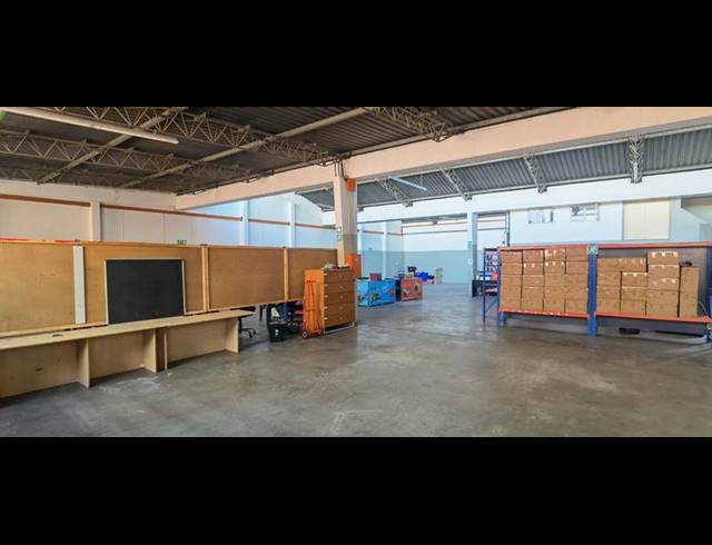 INDUSTRIAL PROPERTY TO RENT IN KOEDOESPOORT INDUSTRIAL